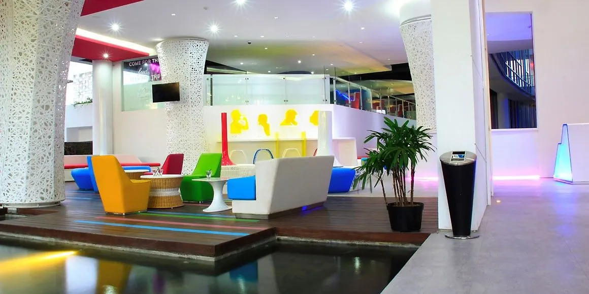 Berry Glee Thematic Hotel Кута 4*,  Индонезия