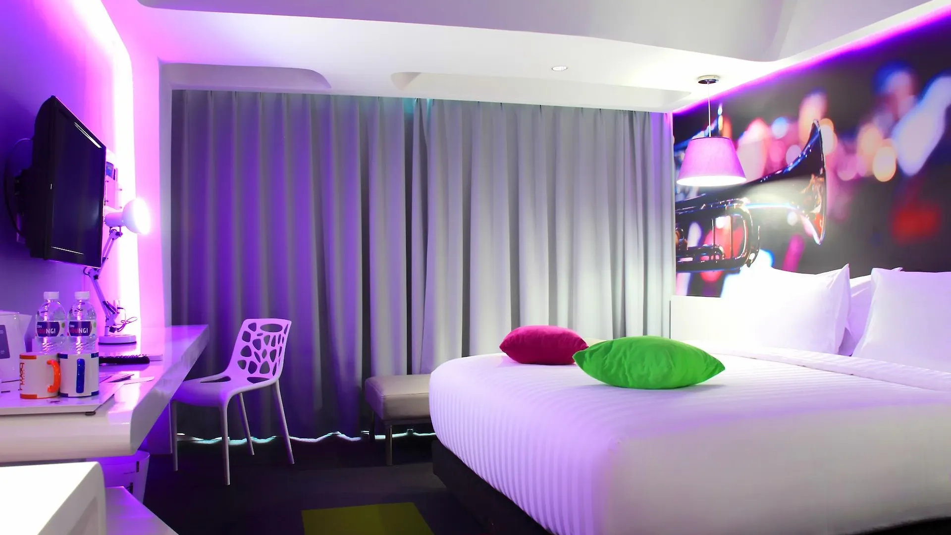 Berry Glee Thematic Hotel Kuta